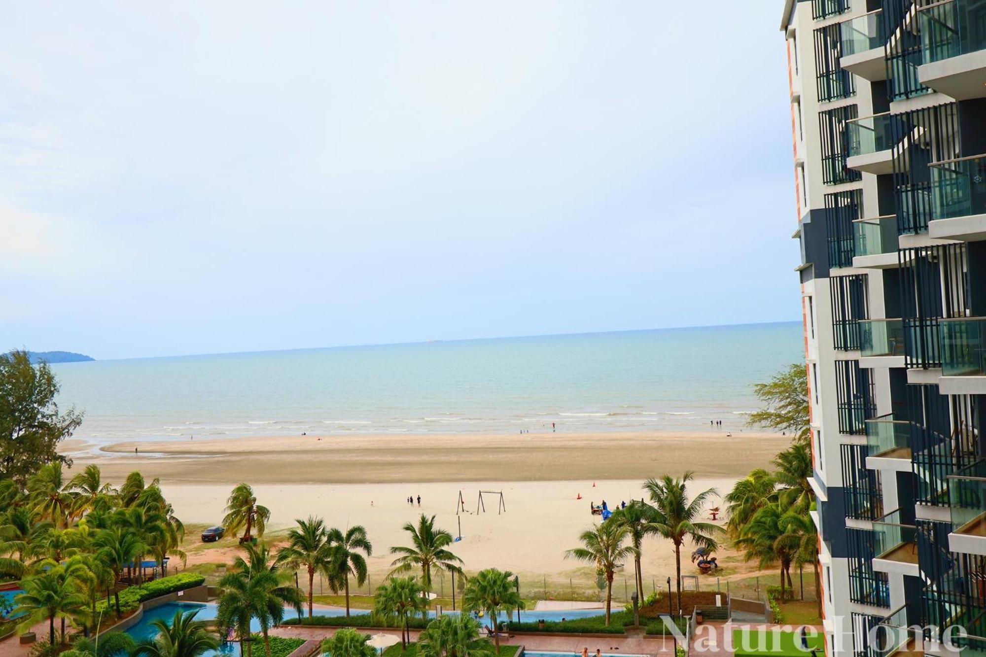 Timurbay Seafront Residences By Nature Home Kuantan Exteriör bild